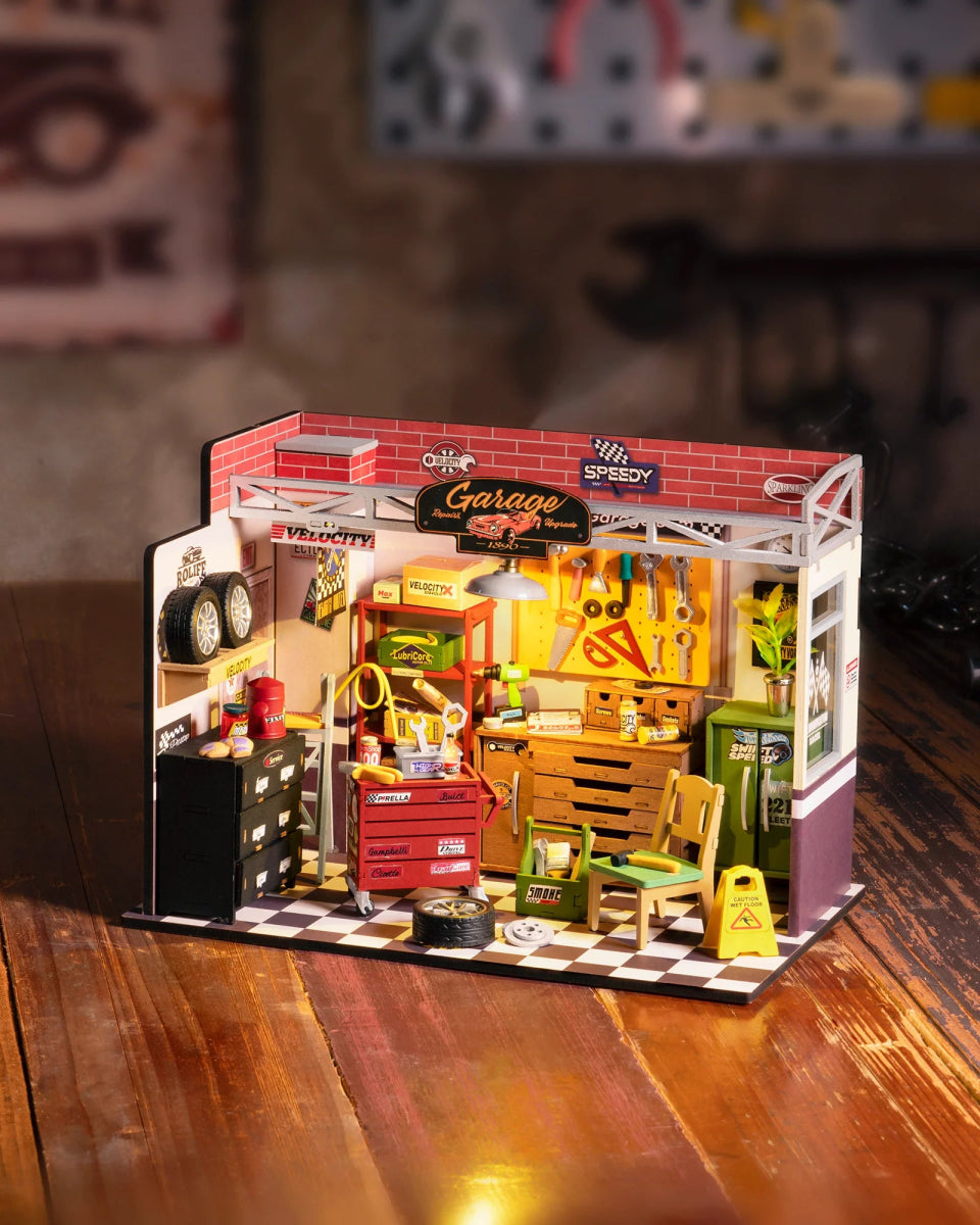 Rolife GearGlow™ Tiny Garage Lab | DG165 - Woodmechlab