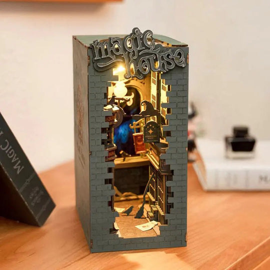 RolifeTinyTales™ Book Nook Series - Woodmechlab